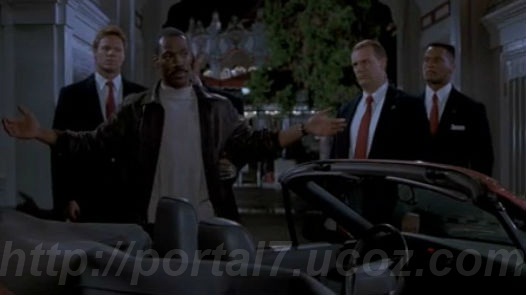 Кадры из нигерской комедии Полицейский из беверли-хилз - часть 3 (1994) (Смотреть кино в хорошем качестве)